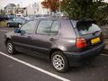 Voiture Volkswagen GOLF III TD S 
