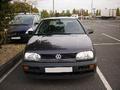 Voiture Volkswagen GOLF III TD S 