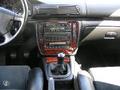 Voiture Volkswagen Passat Carat 130 
