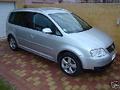 Voiture Volkswagen Touran 2.0 16S TDI 140 Sport 5 