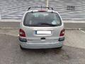Voiture Renault Scenic 