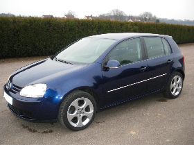 Cars Volkswagen Golf V 1.9TDi Confort 105 CV