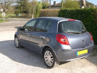 Renault III 1.5 DCI 85 PRIVILEGE 5P
